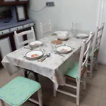 Maison Familiale Avec Jardin A Lahosse, 110 M² בית נופש