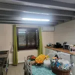 Maison Familiale Avec Jardin A Lahosse, 110 M² בית נופש