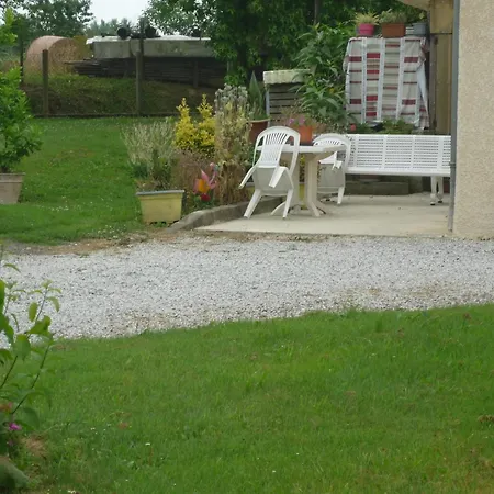 Maison Familiale Avec Jardin à Lahosse, 110 M² *
