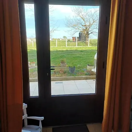 Maison Familiale Avec Jardin A Lahosse, 110 M²