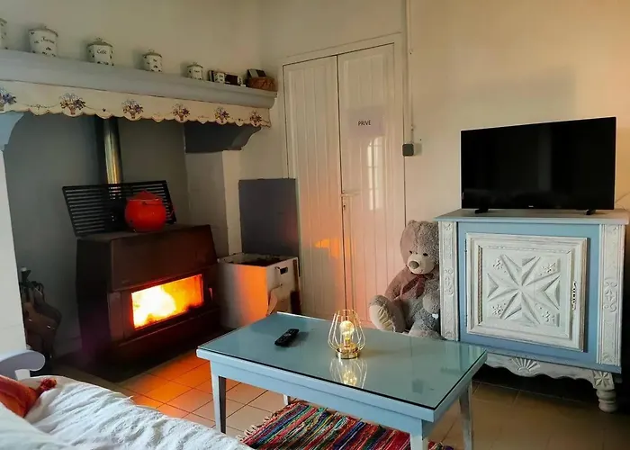 度假居 Maison Familiale Avec Jardin A Lahosse, 110 M² Lahosse